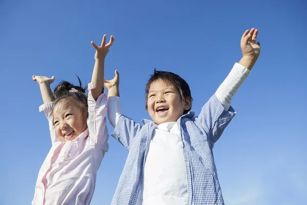 笑顔の子供たち